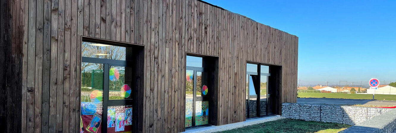 habillage bardage bois Douglass école maternelle Jonzac