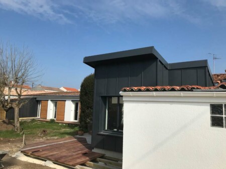 agrandissement maison ossature bois proche rochefort bardage zinc