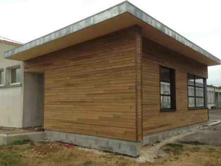 agrandissement ossature bois bardage bois preau ecole primaire champagnolles 17240