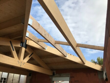 pose charpente agrandissement de la mairie du chay