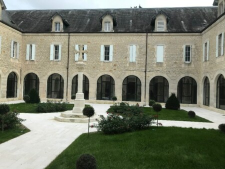 remplacement menuiseries exterieures aluminium diocese saintes 1710