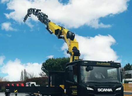camion grue deployé - vivanbois