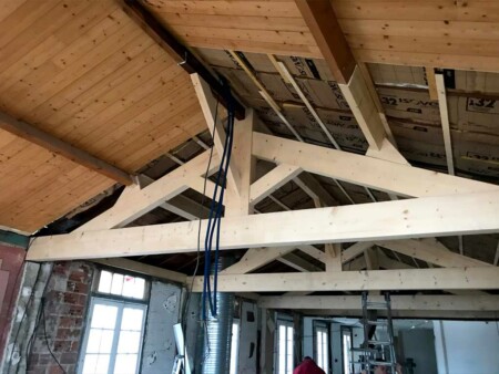 renovation charpente traditionnelle maison charentaise