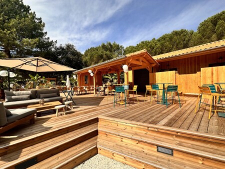 pose terrasse bois camping Yukadi la Palmyre Royan