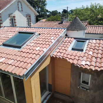 installation velux toiture neuve étanchéité zinguerie maison traditionnelle