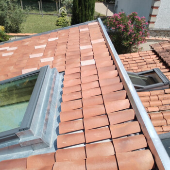 pose toiture zinguerie velux maison charentaise